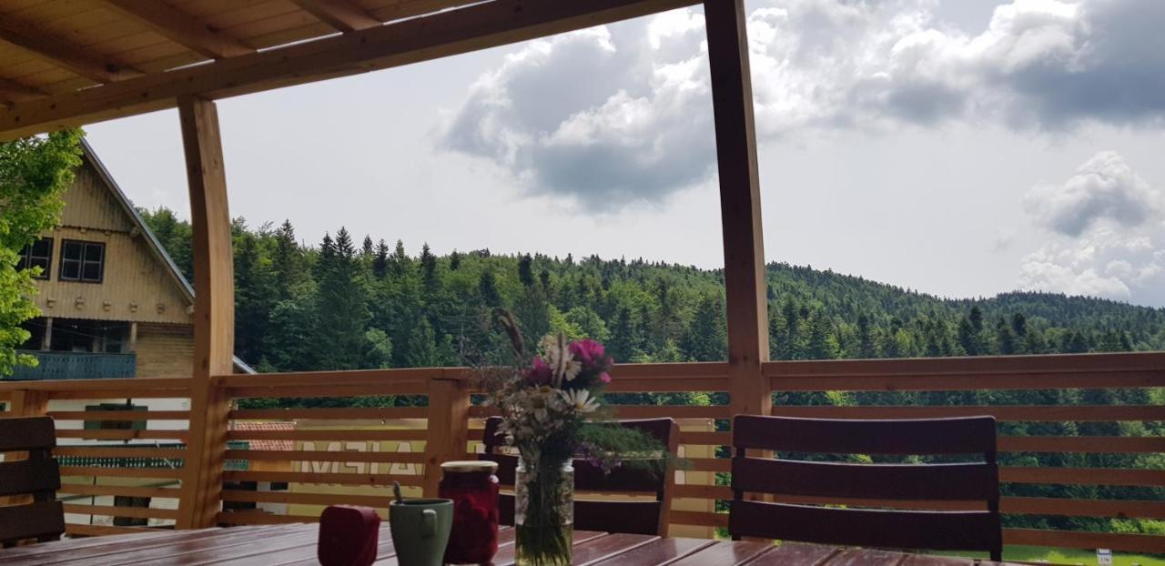Planinski Dom Na Travni Gori Sodrazica ภายนอก รูปภาพ